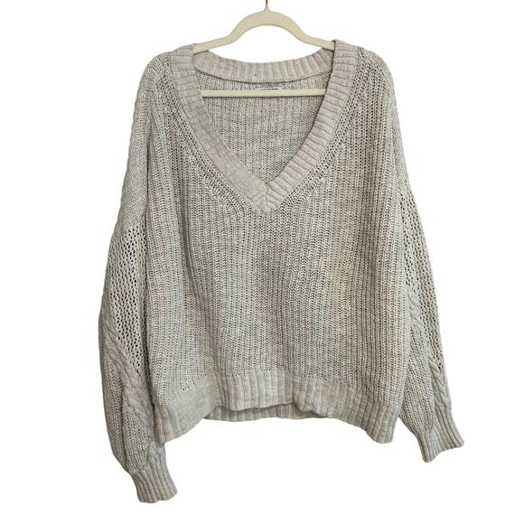 American Eagle Outfitters Cream V-Neck Chunky Knit Oversized Sweater Size XL - Picture 2 of 6